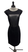 Load image into Gallery viewer, Women’s Danier Sleeveless Dress, 12
