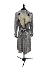 Load image into Gallery viewer, Women’s Few Moda Long Sleeve Jacket, Small
