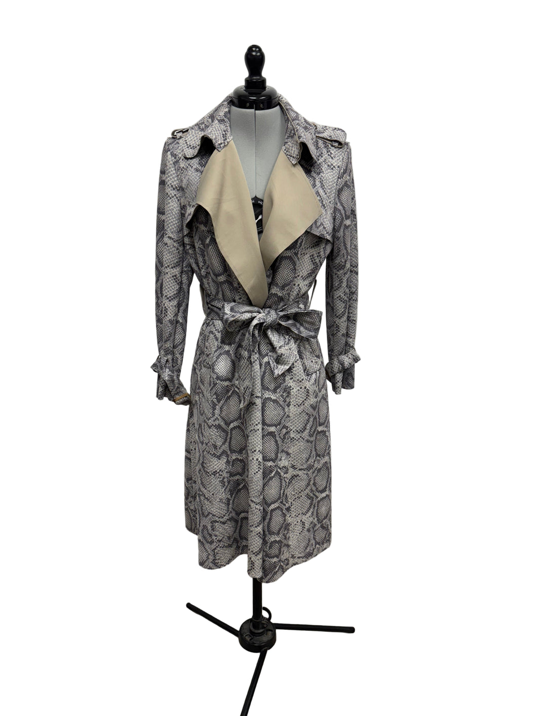 Women’s Few Moda Long Sleeve Jacket, Small