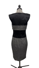 Load image into Gallery viewer, Women’s Guess by Marciano Sleeveless Dress, 6
