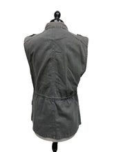 Load image into Gallery viewer, Women’s Per Se Vest, Medium
