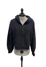 Load image into Gallery viewer, Women’s Lululemon Long Sleeve Sweater, S/XS
