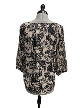 Load image into Gallery viewer, Women’s Ann Taylor Loft Long Sleeve Blouse, Small
