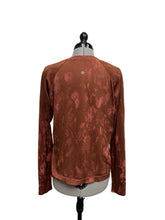 Load image into Gallery viewer, Women’s Lululemon Long Sleeve Top, 12
