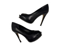 Load image into Gallery viewer, Women’s Guess Stiletto Shoes, 5
