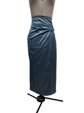 Load image into Gallery viewer, Women’s Zara Skirt, Medium
