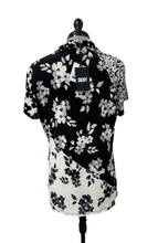 Load image into Gallery viewer, Women’s DKNY Short Sleeve Blouse, XLarge
