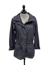 Load image into Gallery viewer, Women’s Columbia Long Sleeve Jacket, Large

