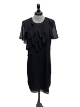 Load image into Gallery viewer, Women’s Banana Republic Short Sleeve Dress, 4
