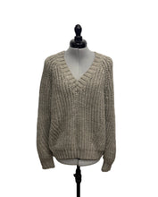 Load image into Gallery viewer, Women’s American Eagle Long Sleeve Sweater, Medium
