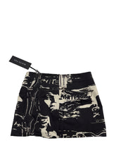 Load image into Gallery viewer, Women’s White Fox Mini Skirt, Small tags on
