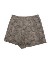 Load image into Gallery viewer, Women’s Zara Shorts, Small

