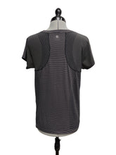 Load image into Gallery viewer, Women’s Athleta Short Sleeve Top, Size 6
