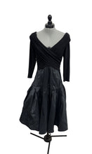 Load image into Gallery viewer, Women&#39;s Caché Luxe Long Sleeve Dress, 6
