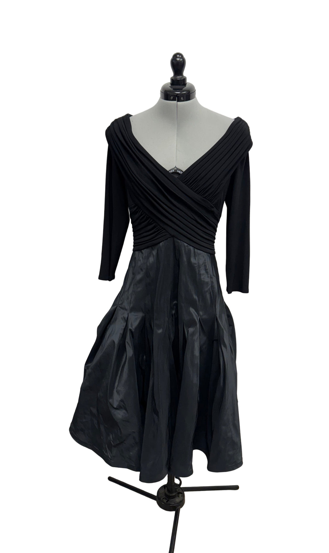 Women's Caché Luxe Long Sleeve Dress, 6