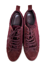 Load image into Gallery viewer, Men’s Louis Vuitton Sneakers, 38
