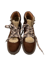 Load image into Gallery viewer, Women’s Only Boots, 37
