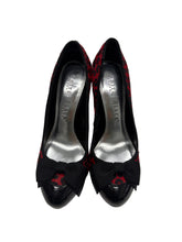 Load image into Gallery viewer, Women’s White House Black Market Heels, 5.5
