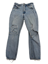 Load image into Gallery viewer, Women’s Abercrombie and Fitch Jeans, 2
