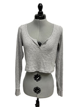 Load image into Gallery viewer, Women’s TNA Long Sleeve Top, Medium
