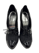 Load image into Gallery viewer, Women’s Le Chateau Shoes, 7.5
