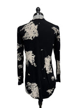 Load image into Gallery viewer, Women’s Wilfred Long Sleeve Top, XSmall
