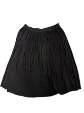 Load image into Gallery viewer, Women’s Ivanka Trump Skirt, 10
