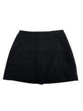 Load image into Gallery viewer, Women’s Abercrombie &amp; Fitch Skort, Small
