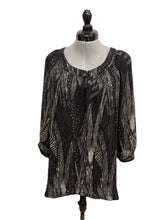 Load image into Gallery viewer, Women’s Bossini Ladies Long Sleeve Blouse, Medium
