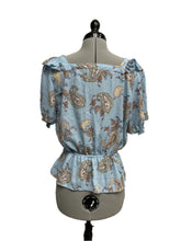 Load image into Gallery viewer, Women’s Eclair Short Sleeve Blouse, Medium

