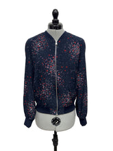 Load image into Gallery viewer, Women&#39;s Sinequanone Long Sleeve Light Jacket, Small
