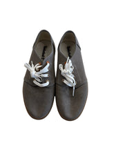 Load image into Gallery viewer, Men’s Timberland Shoes, 8
