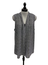 Load image into Gallery viewer, Women’s Melanie Lyne Sleeveless Blouse, Size 12
