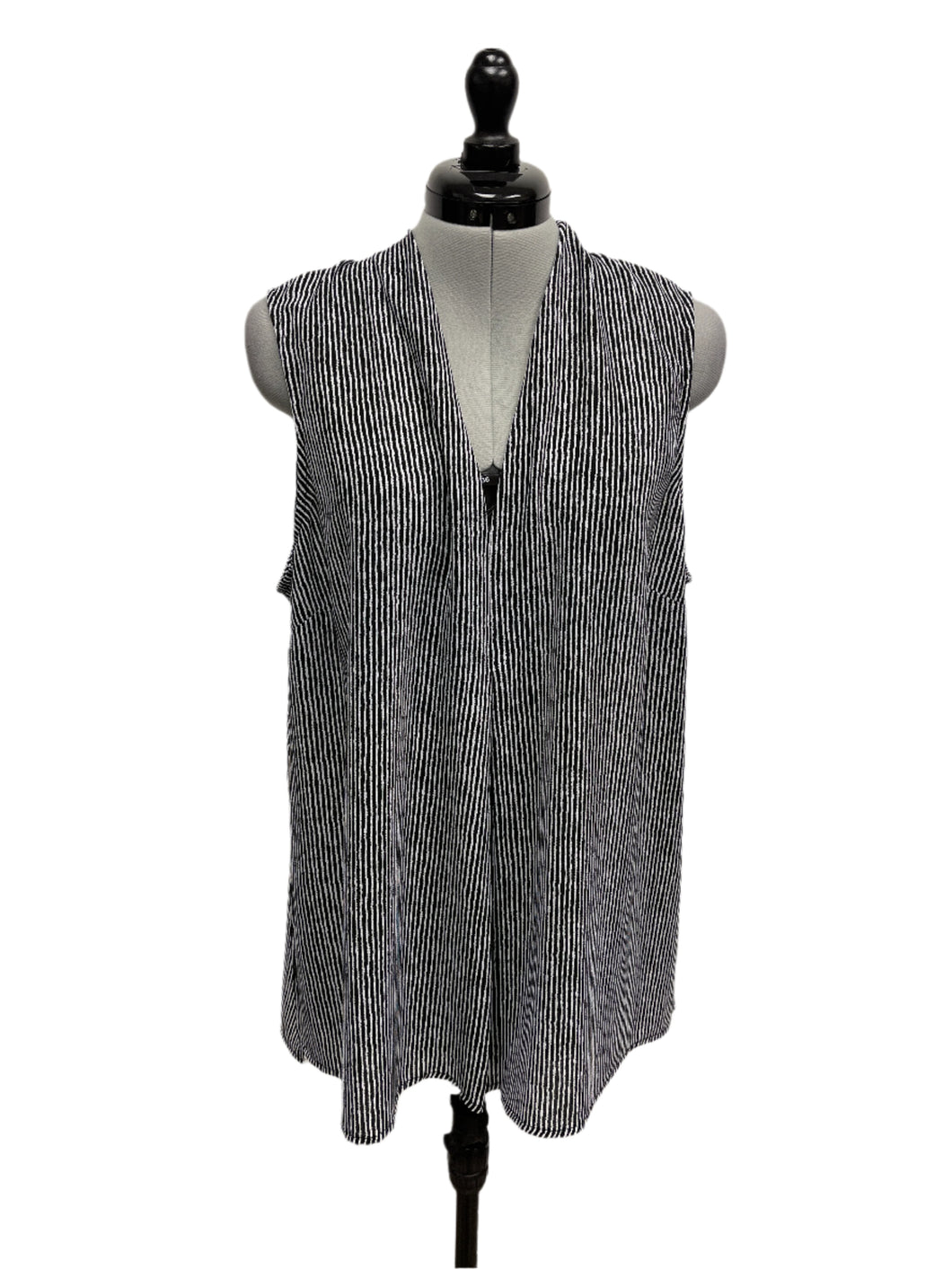 Women’s Melanie Lyne Sleeveless Blouse, Size 12