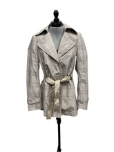 Load image into Gallery viewer, Women’s Esprit Long Sleeve Light Coat, US 6
