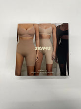 Load image into Gallery viewer, Skims Seamless Sculpt Shape Wear, Extra Large
