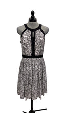 Load image into Gallery viewer, Women’s White House Black Market Sleeveless Dress, 4
