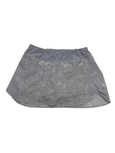 Load image into Gallery viewer, Women’s Etonic Skort, Medium
