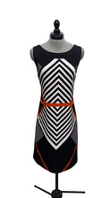Load image into Gallery viewer, Women’s Voir Voir Sleeveless Dress, 10
