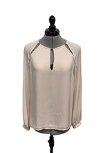 Load image into Gallery viewer, Women’s Guess by Marciano Long Sleeve Blouse, XSmall
