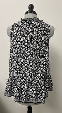 Load image into Gallery viewer, Women’s Max Studio Sleeveless Blouse, Small
