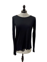 Load image into Gallery viewer, Women’s BCBG Long Sleeve Top, Extra Small
