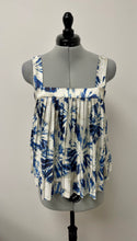 Load image into Gallery viewer, Women’s H&amp;M Sleeveless Top, Size 4
