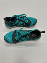 Load image into Gallery viewer, Women’s New Balance Running Shoes, Size 6.5
