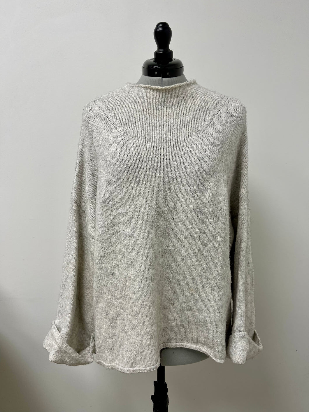 Women’s Line Long Sleeve Sweater, Medium