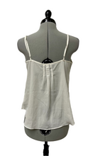 Load image into Gallery viewer, Women’s Talula Sleeveless Blouse, Medium
