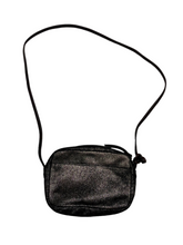 Load image into Gallery viewer, Women’s Fossil Purse
