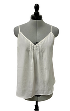 Load image into Gallery viewer, Women’s Talula Sleeveless Blouse, Medium
