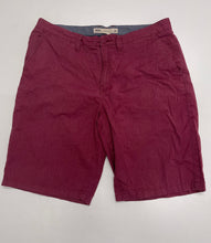 Load image into Gallery viewer, Men’s Vans Shorts, Size 34
