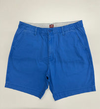 Load image into Gallery viewer, Men’s Levi’s Shorts, Large
